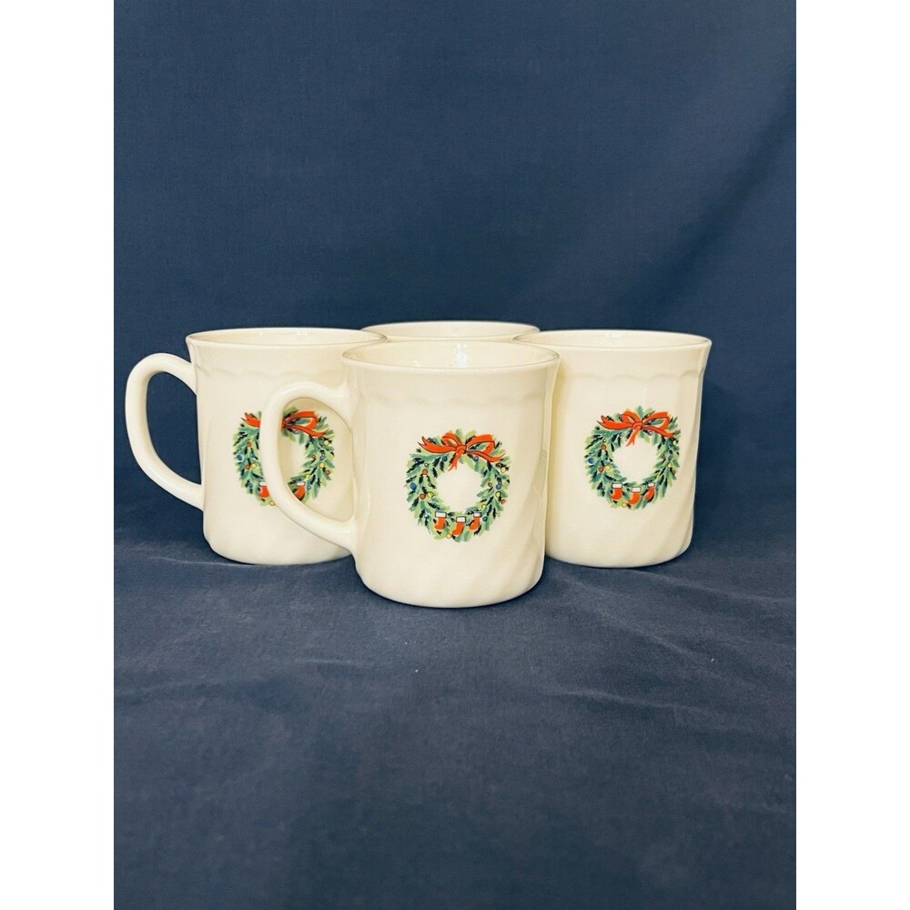 HOUSE OF SALEM PORCELLE FRANCE SET OF 4 CHRISTMAS NOEL TREE & WREATH MUGS CUPS
